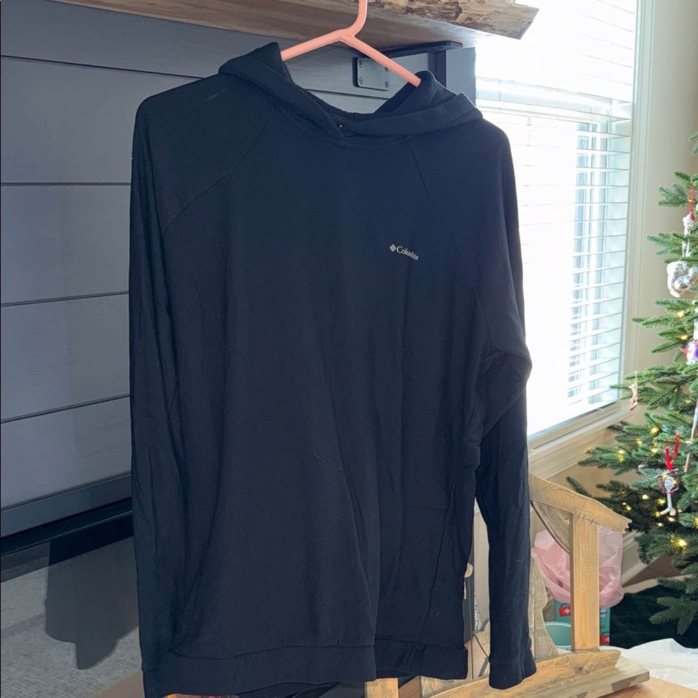 Columbia Classic Black Pullover Hoodie